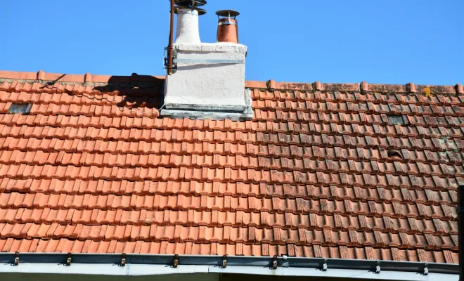 Démoussage d'un toit à Montrolle, Saint-Junien, Chesse Couverture
